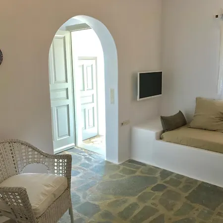 Akra * Houlakia (Mykonos)